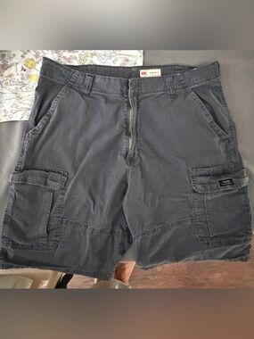 Wrangler Relaxed Fit Dark Gray Shorts